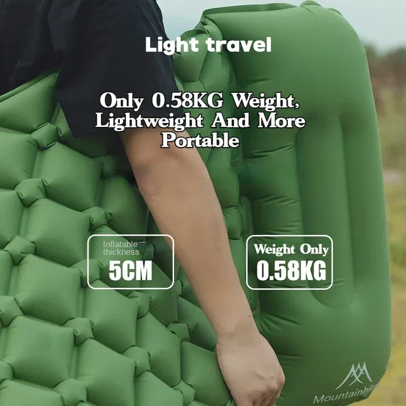 0.58kg으로 가벼운 무게와 5cm 두께 안내