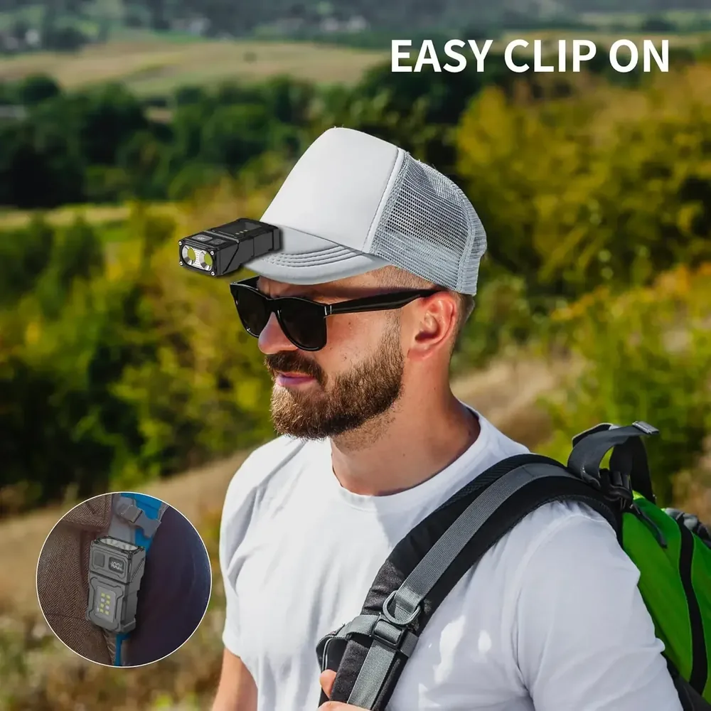 모자 챙에 클립으로 고정한 모습